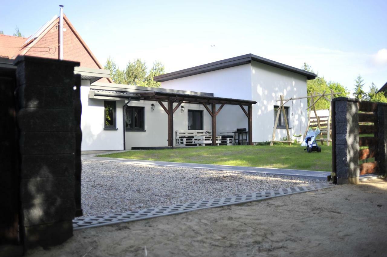Villa Przy Lesie à Białowieża Extérieur photo